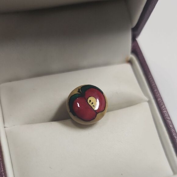 Vintage Red and Green Apple-Themed Lapel Pin Tie Tack - Picture 1 of 2